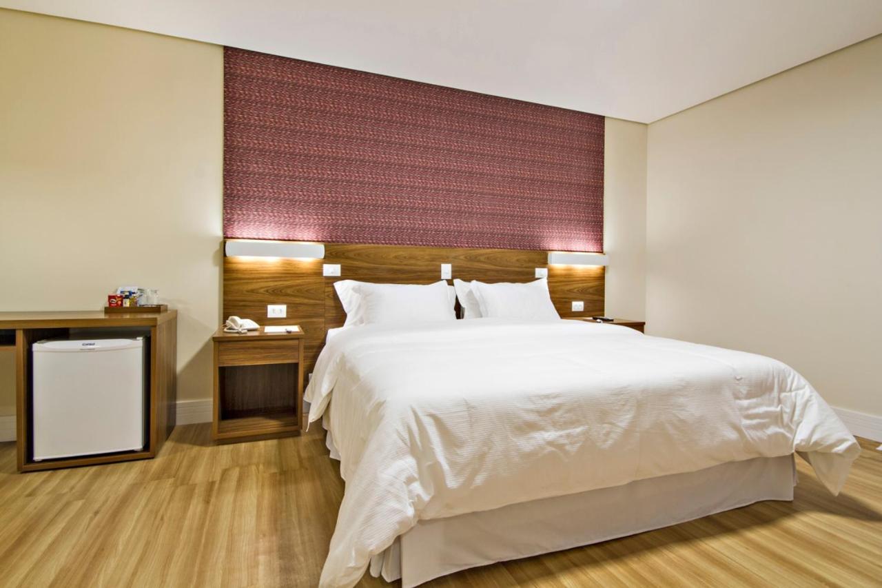 Hotel Chateau Campos do Jordao Luaran gambar