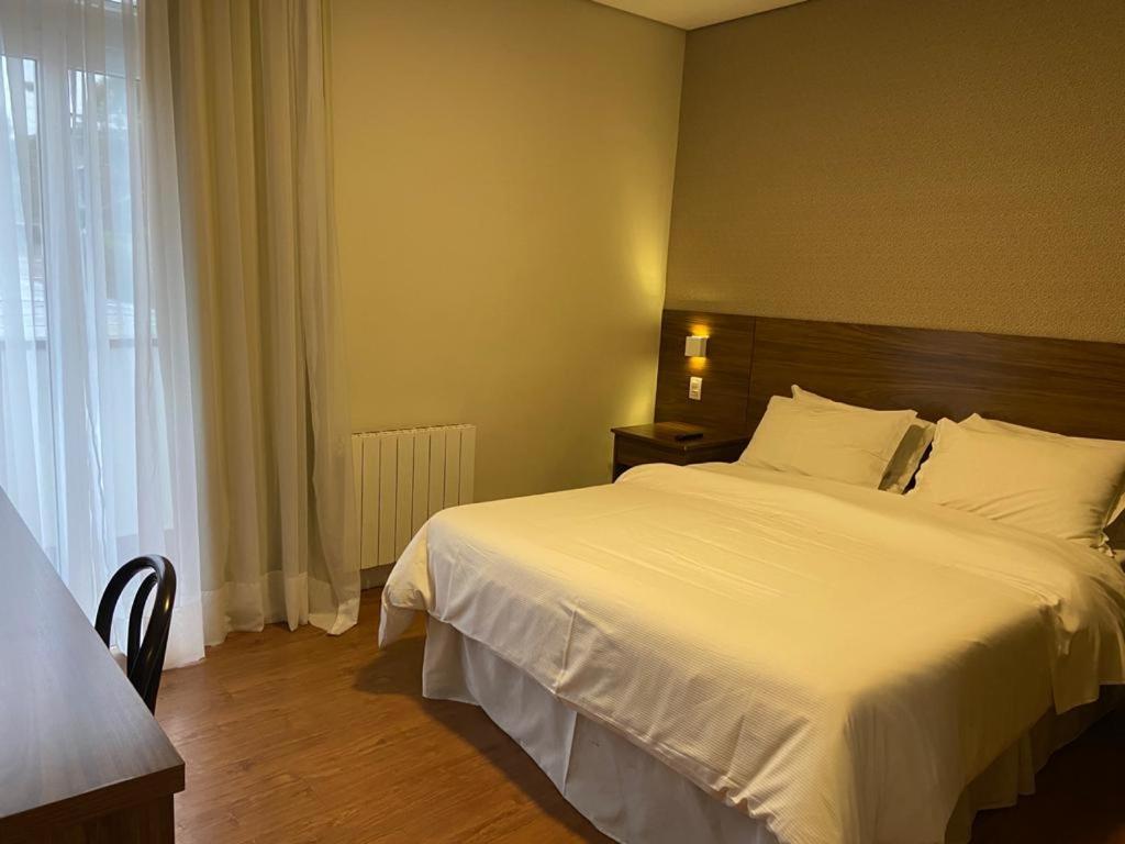 Hotel Chateau Campos do Jordao Luaran gambar