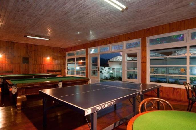 Hotel Chateau Campos do Jordao Luaran gambar