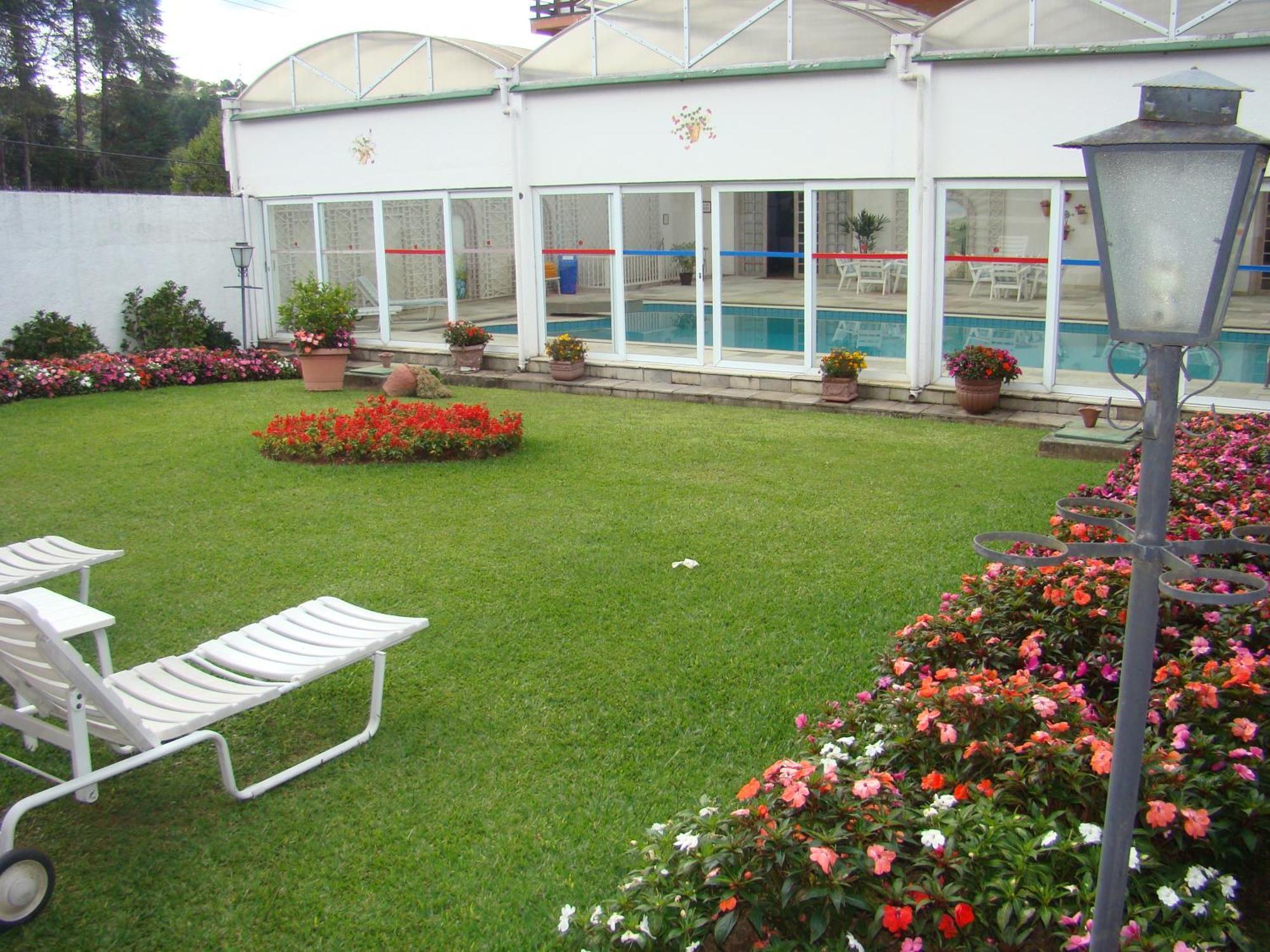 Hotel Chateau Campos do Jordao Luaran gambar